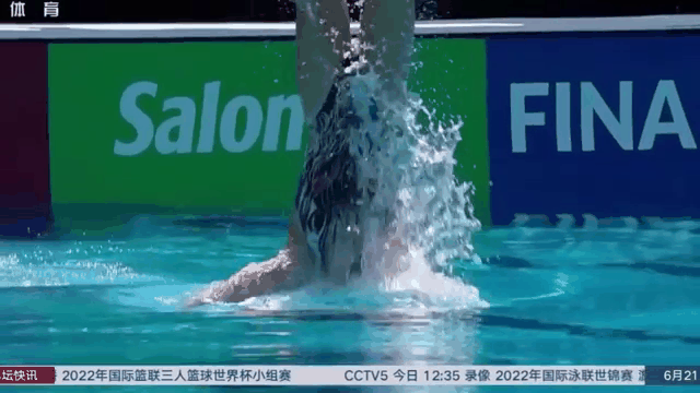 游泳选手获得铜牌，水下高手