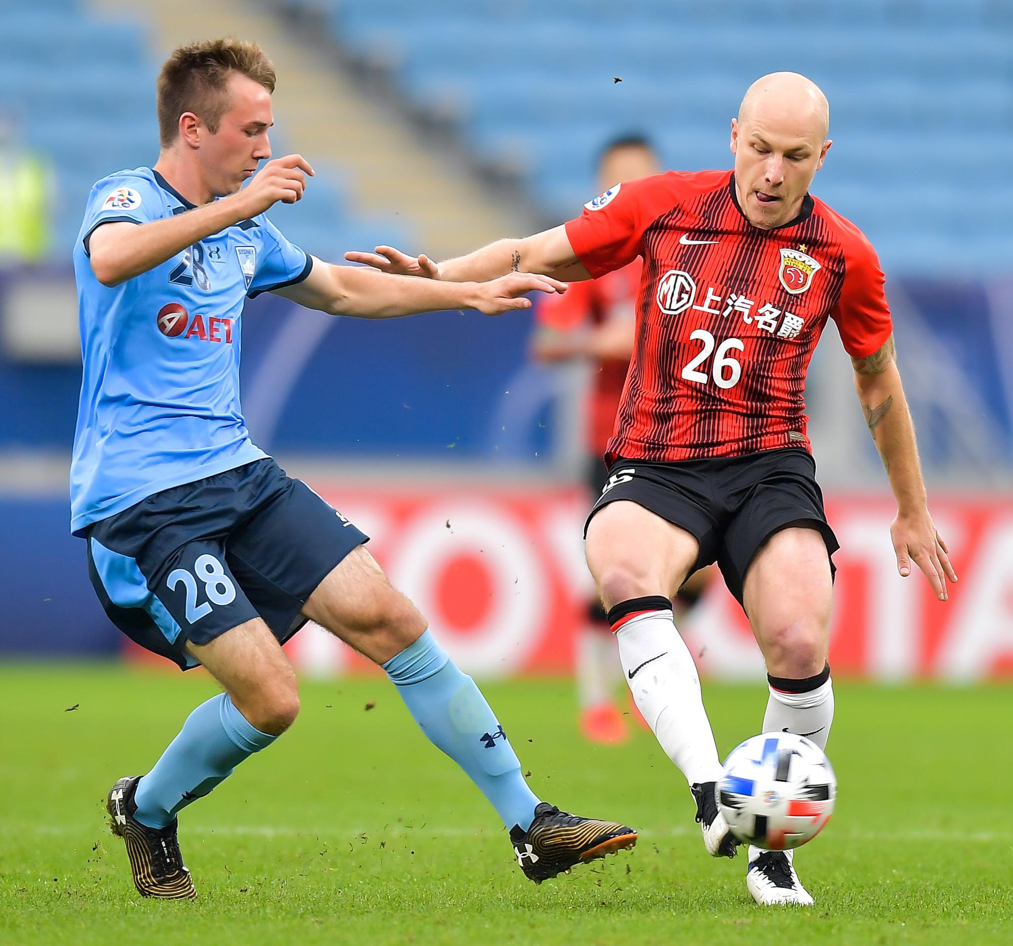 AG视讯app-上港连胜拔头筹，越战越勇不可一世