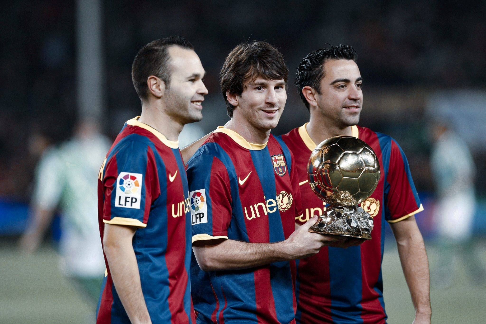 巴塞罗那大将梅西发推恭喜前队友，微笑祝福群英谱的简单介绍