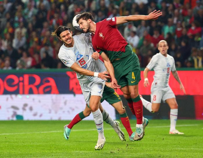 欧预赛：哪支球队的防守最强悍？