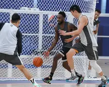 灰熊队引援动态,力图在新赛季有所改变 灰熊队引援动态,力图在新赛季有所改变