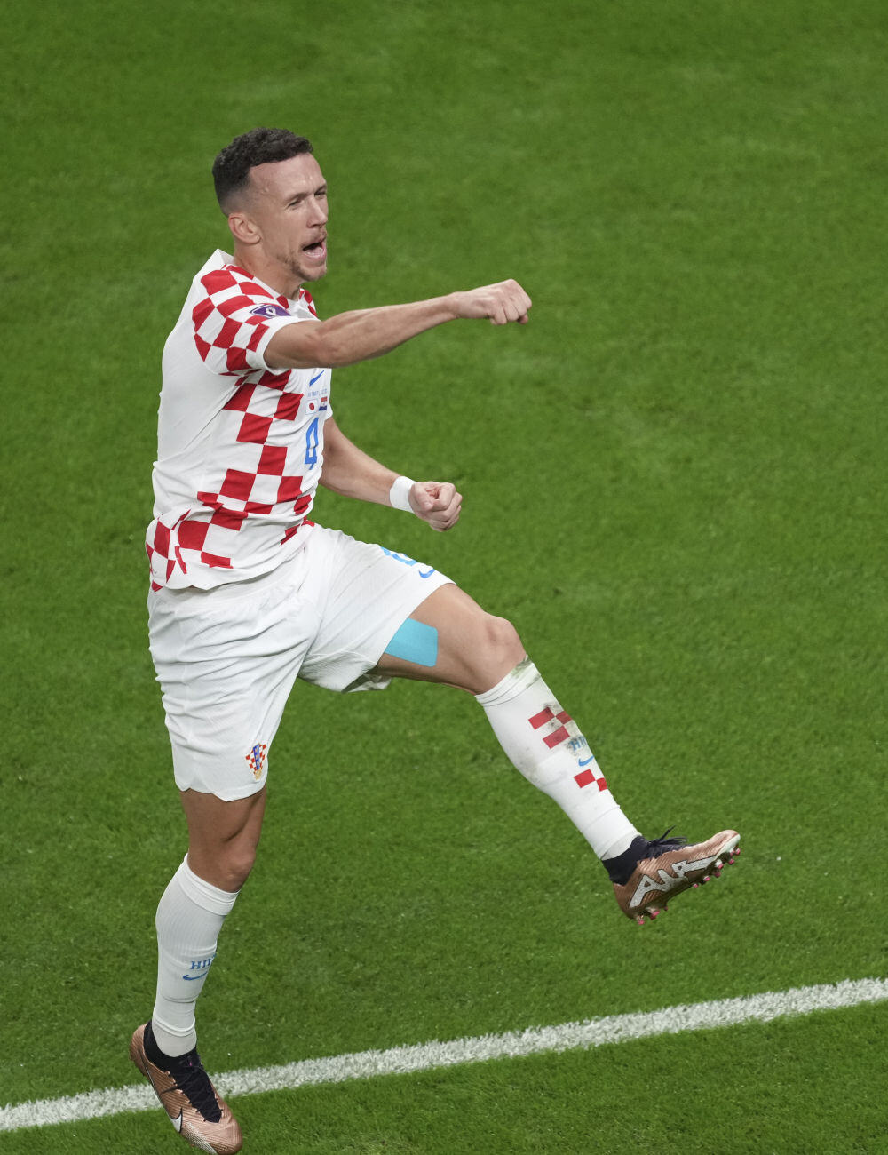 克罗地亚战平苏格兰，出线希望依旧悬在悬崖边缘