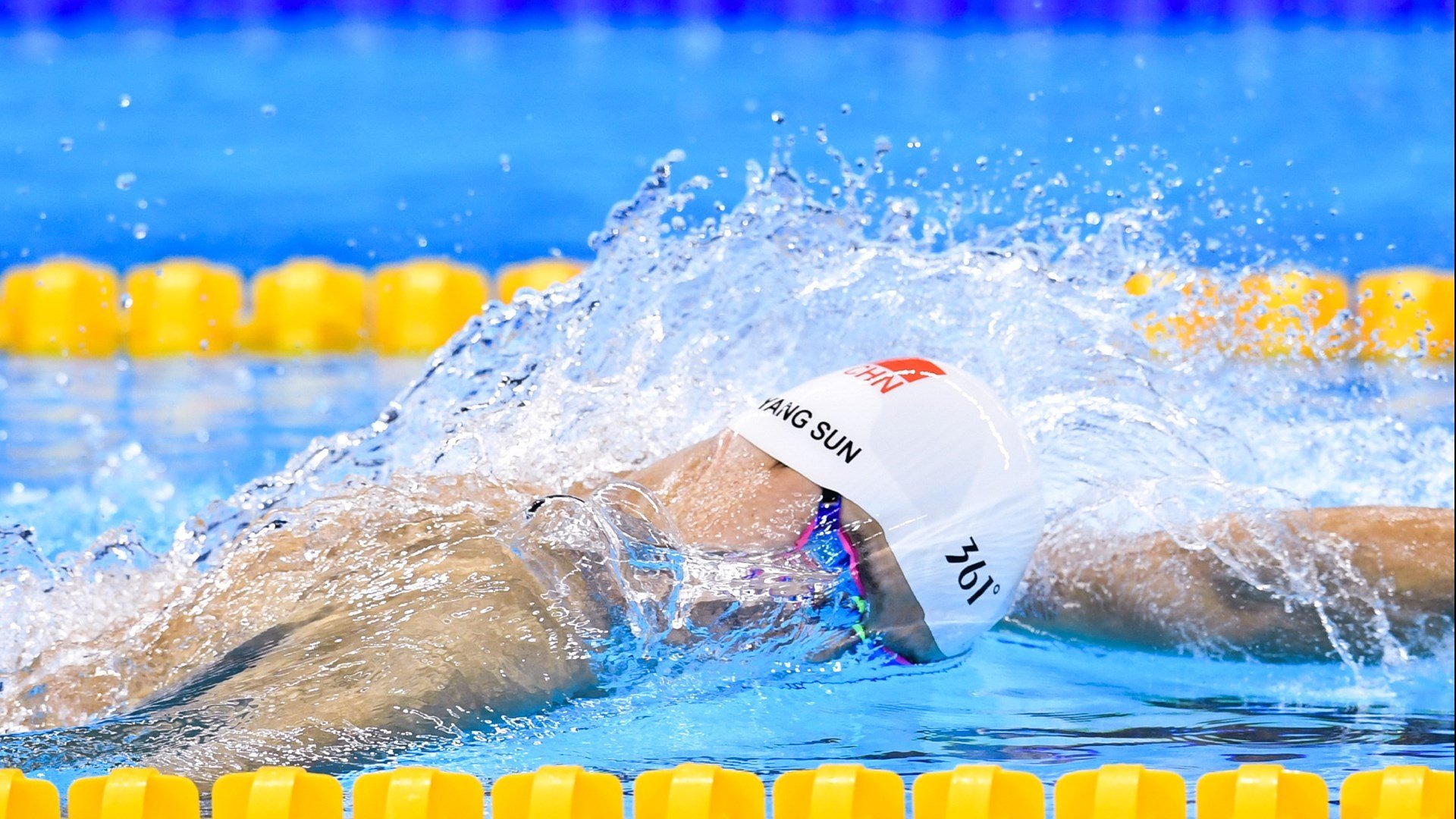 竞争的火种,从亚洲风暴到美国热土,乔治何以成为唯一钥匙?