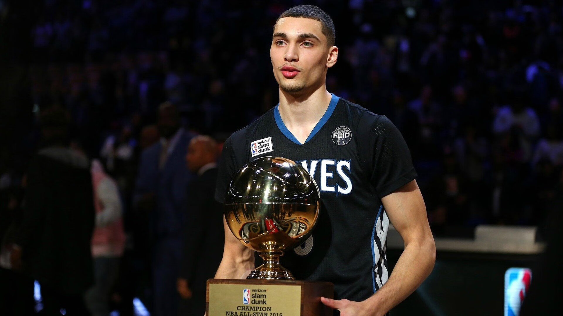 小人物大心脏！霍勒迪化身影子指挥官，尼克斯用慢火炖熟独行侠