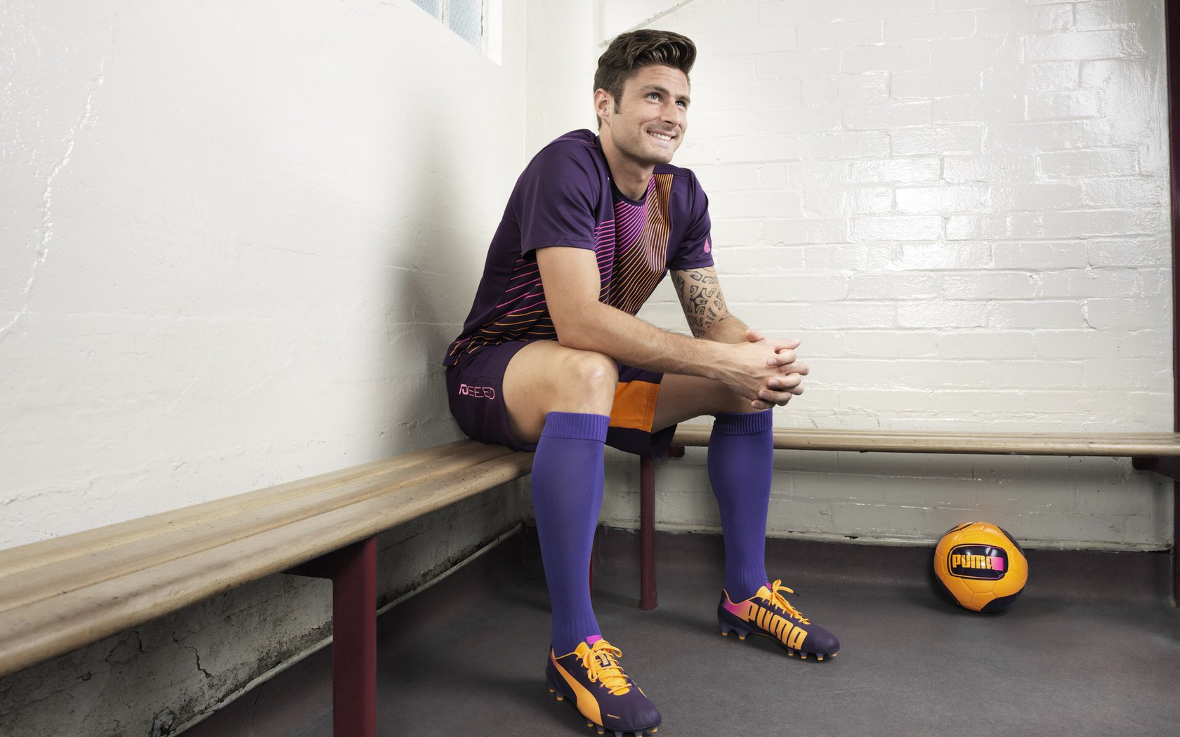 从地狱到天堂，迈凯伦惊魂逆转，塞恩斯状态火热导演神奇逆转